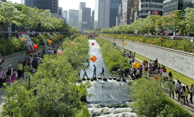 capa_korea-seoul-cheonggyecheon-2008-01